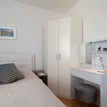 Ginys Meerblick Apartmán *